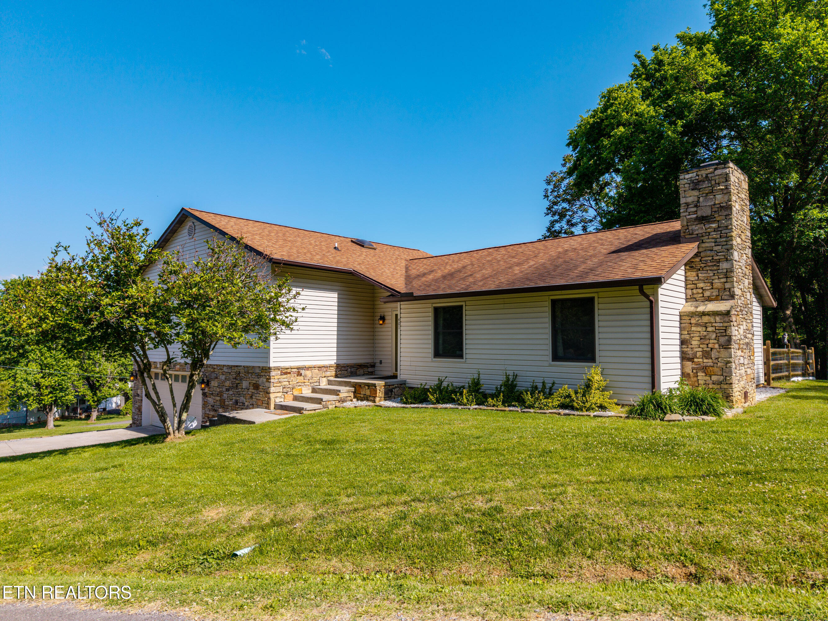 401 Edgewood Trail-45