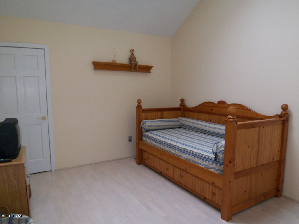 1023 Stone Crop Road Hawley, PA 18428 - Photo 15 of 44