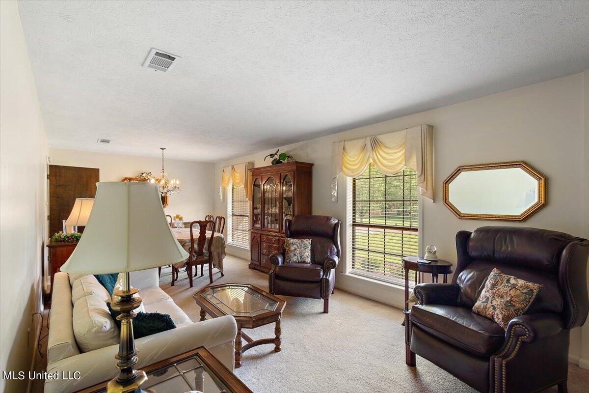 5227 Forest Hill Road Jackson, MS 39272 - Photo 8 of 37 08-HTP_2638