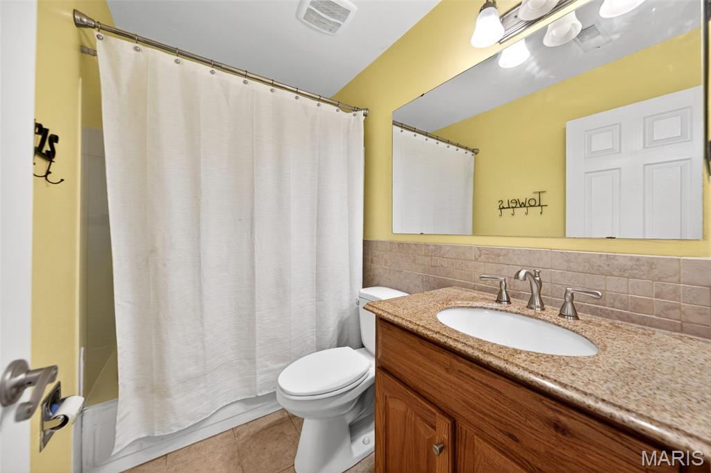 693 Rustic Valley Drive Ballwin, MO 63021 - Photo 25 of 40