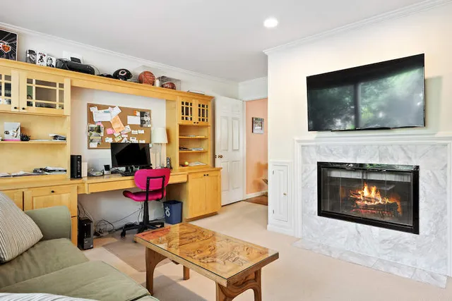 $4,200 | 281 Graemere Street, Northfield, IL 60093