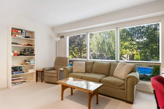 $4,200 | 281 Graemere Street, Northfield, IL 60093