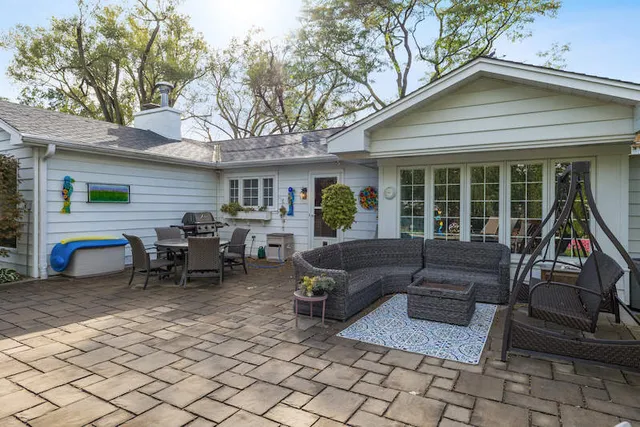 $4,200 | 281 Graemere Street, Northfield, IL 60093