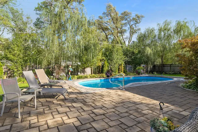 $4,200 | 281 Graemere Street, Northfield, IL 60093