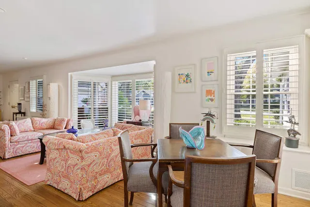 $4,200 | 281 Graemere Street, Northfield, IL 60093