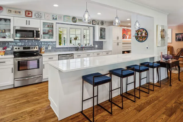 $4,200 | 281 Graemere Street, Northfield, IL 60093