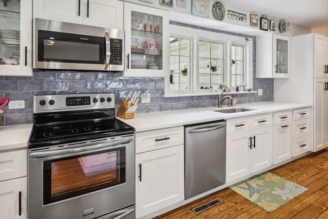 $4,200 | 281 Graemere Street, Northfield, IL 60093