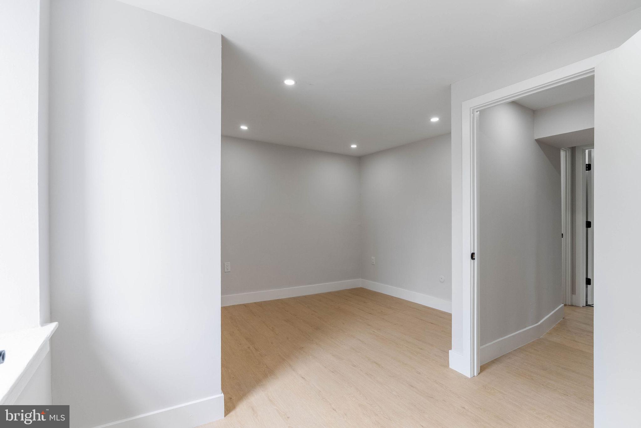 4522 Baker Street, Unit 2 Philadelphia, PA 19127 - Photo 5 of 11