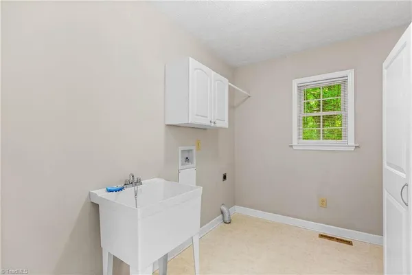 $299,000 | 150 Anna Way, Mount Airy, NC 27030