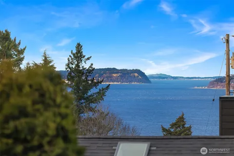 $1,350,000 | 701 10th Street, Mukilteo, WA 98275