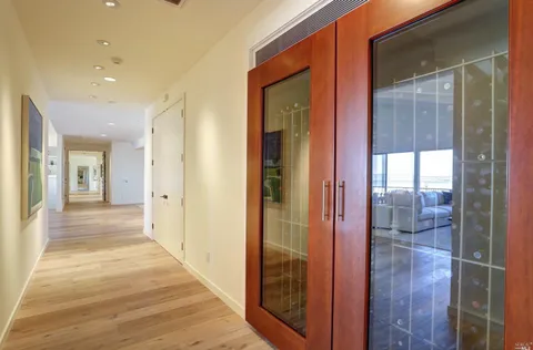 $5,877,000 | 79 St Thomas Way, Tiburon, CA 94920