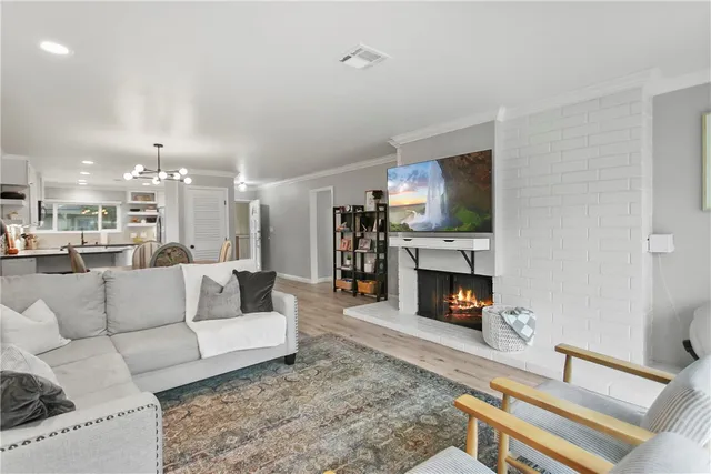 $629,999 | 1404 North Tustin Avenue, Unit E2, Santa Ana, CA 92705