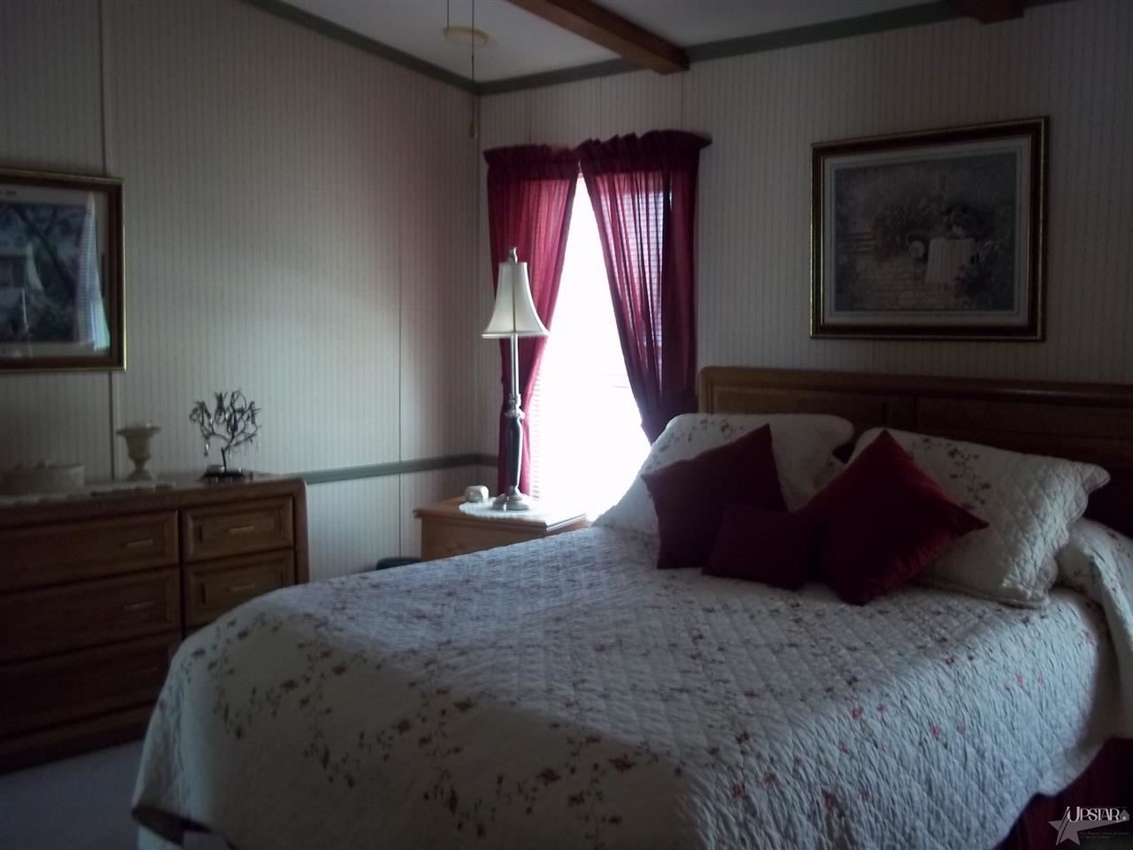 5307 North Mishler Road Huntington, IN 46750 - Photo 15 of 22 Gallery Image 15