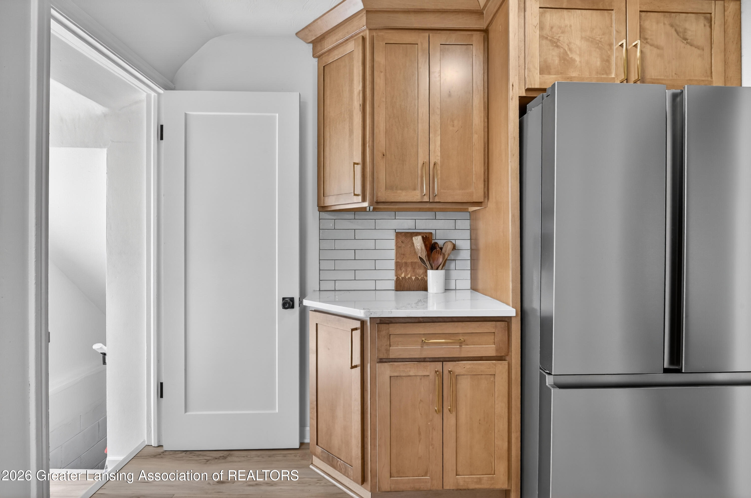 1615 Inverness Avenue Lansing, MI 48915 - Photo 15 of 43 Kitchen 4