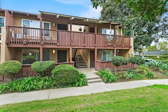 $395,000 | 1000 West MacArthur Boulevard, Unit 67, Santa Ana, CA 92707