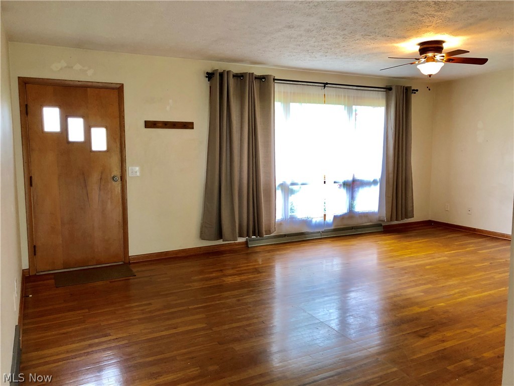 6902 Rolling Ridge Road Northeast Canton, OH 44721 - Photo 2 of 19 Gallery Image 2