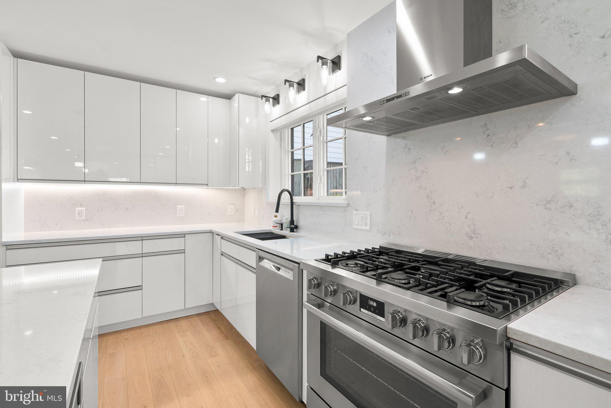 4232 Reno Road Northwest Washington, DC 20008 - Photo 11 of 45