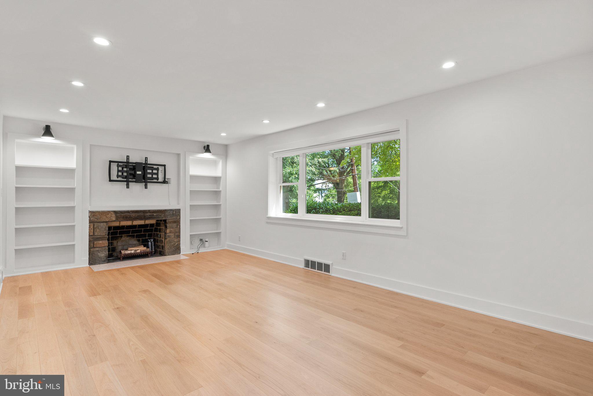 4232 Reno Road Northwest Washington, DC 20008 - Photo 4 of 45