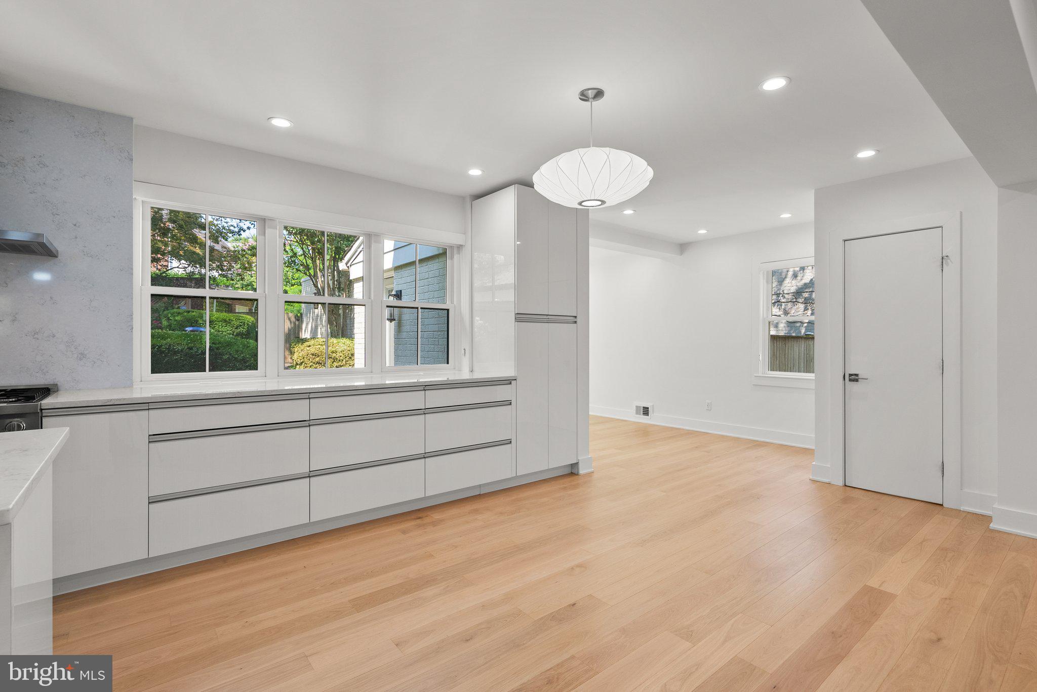 4232 Reno Road Northwest Washington, DC 20008 - Photo 9 of 45