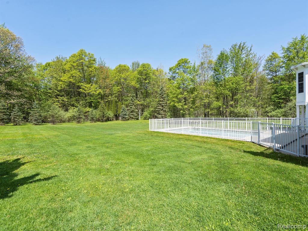 10333 Gibbs Road Clarkston, MI 48348 - Photo 67 of 87