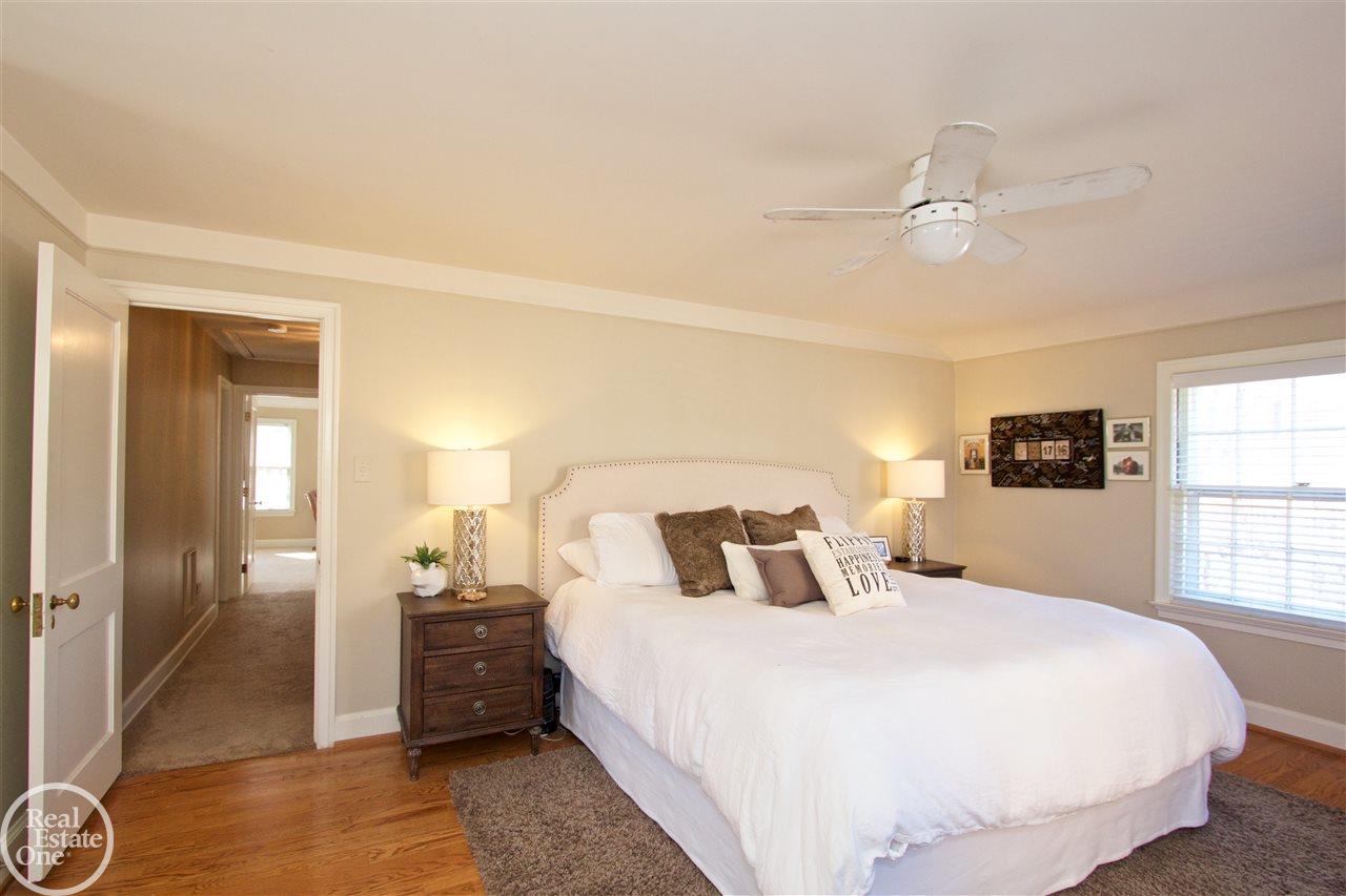 1147 Harvard Road Grosse Pointe, MI 48230 - Photo 43 of 48 31342989-42.JPG