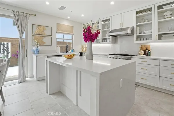 $2,450,000 | 107 Starbright, Irvine, CA 92618