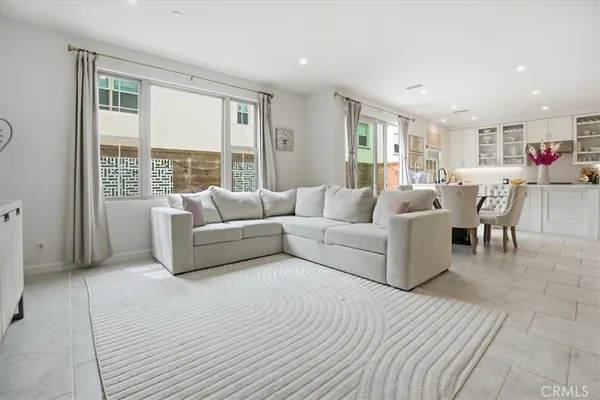 $2,450,000 | 107 Starbright, Irvine, CA 92618