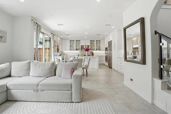 $2,450,000 | 107 Starbright, Irvine, CA 92618