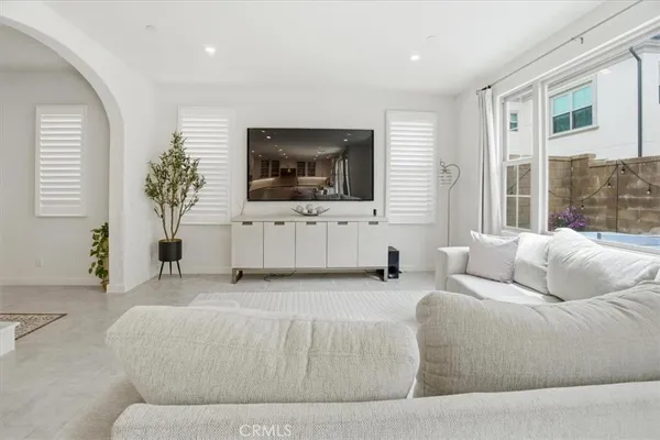 $2,450,000 | 107 Starbright, Irvine, CA 92618