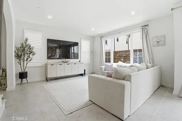 $2,450,000 | 107 Starbright, Irvine, CA 92618