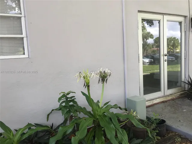 $1,550 | North Miami Bech City Center, North Miami Beach, FL 33162