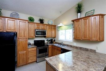 533 Red Bridge Court Ballwin, MO 63021 - Photo 14 of 18 Gallery Image 14