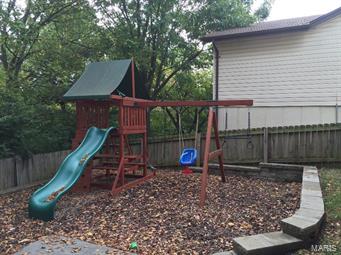 533 Red Bridge Court Ballwin, MO 63021 - Photo 2 of 18 Gallery Image 2