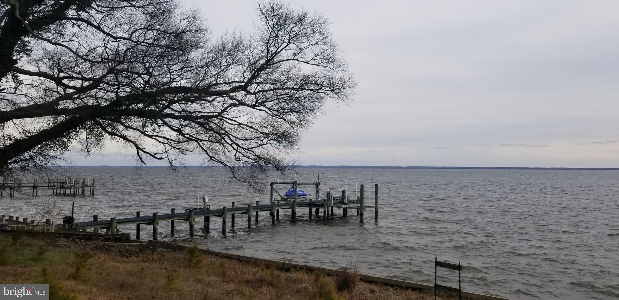 11965 Potomac View Road Newburg, MD 20664 - Photo 12 of 18 Neighbors pier