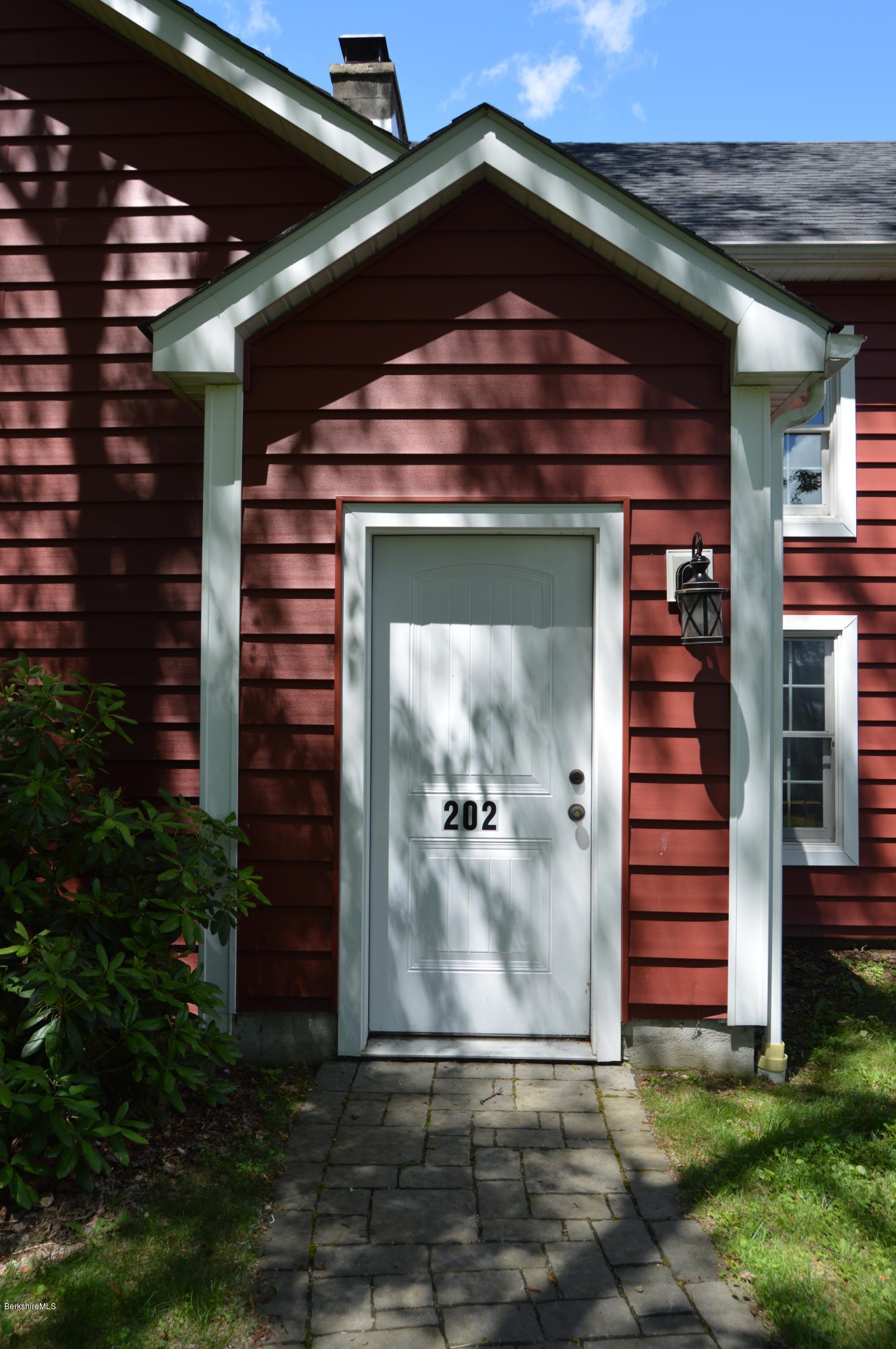202-204 Whitman Road Hancock, MA 01267 - Photo 11 of 59 a front view of a house