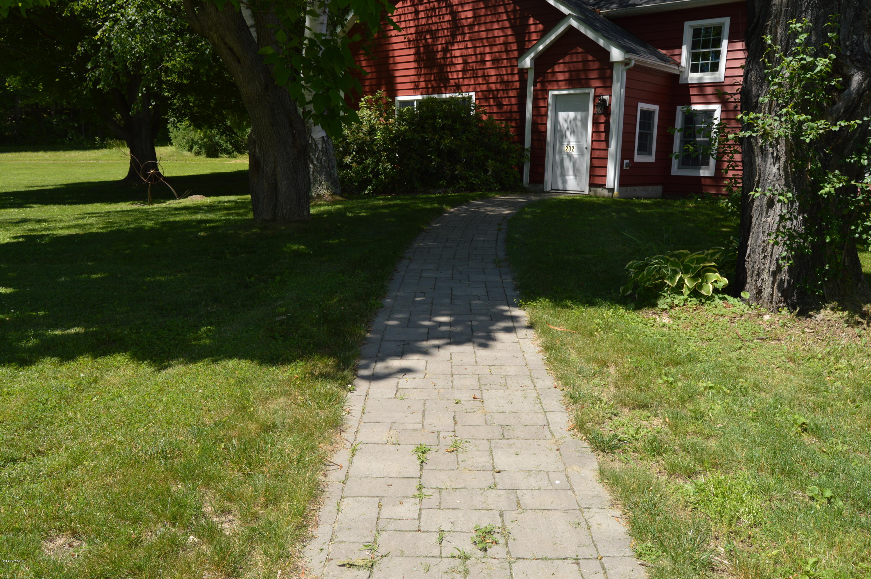 202-204 Whitman Road Hancock, MA 01267 - Photo 5 of 59 DSC_0052