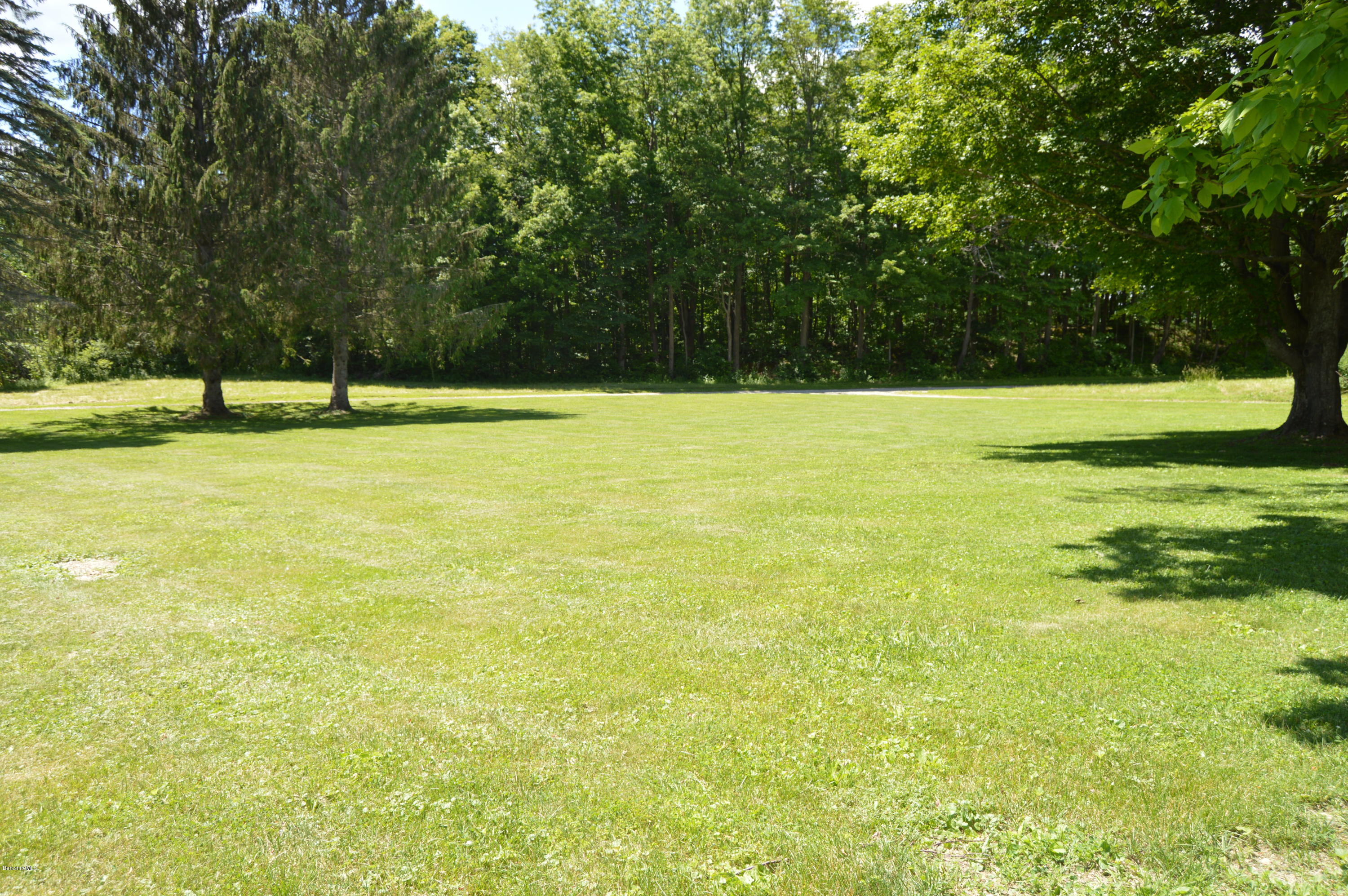 202-204 Whitman Road Hancock, MA 01267 - Photo 7 of 59 DSC_0053