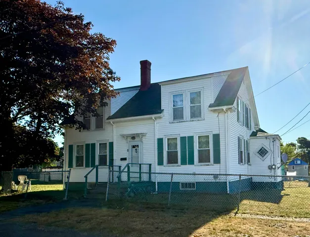 $235,000 | 7 Broadway, Eastport, ME 04631