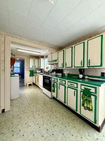 $235,000 | 7 Broadway, Eastport, ME 04631