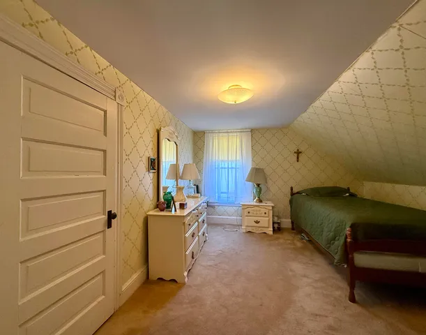 $235,000 | 7 Broadway, Eastport, ME 04631