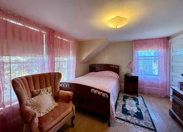 $235,000 | 7 Broadway, Eastport, ME 04631