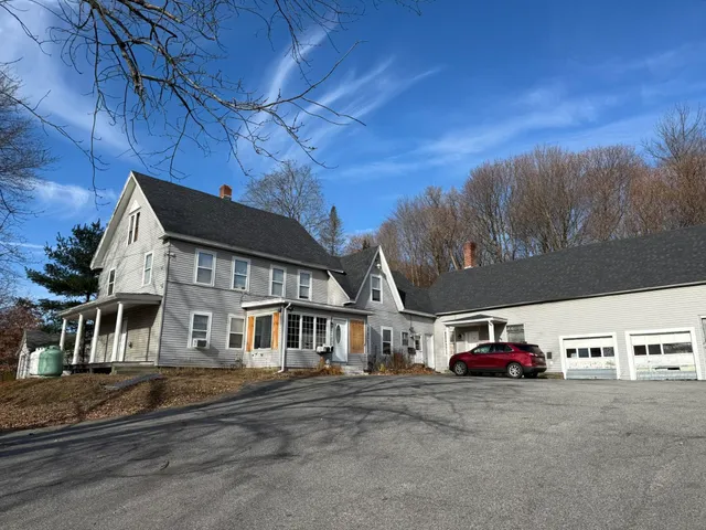 $360,000 | 211 North Street, Claremont, NH 03743