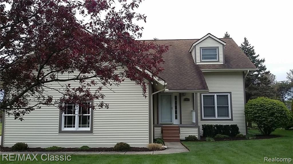 565 Grace Avenue Rochester Hills, MI 48307 - Photo 1 of 55