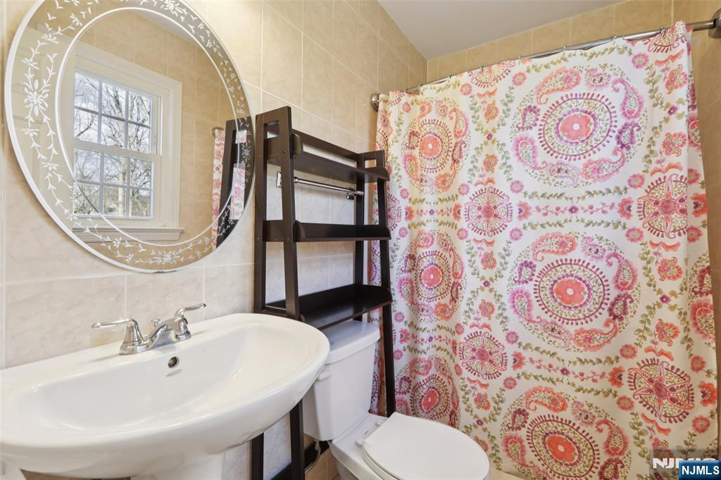 115 Southern Parkway Ridgewood, NJ 07450 - Photo 18 of 25