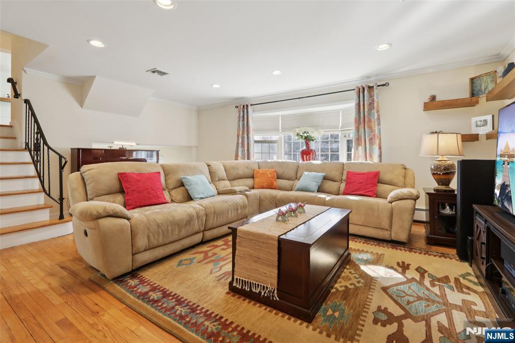 115 Southern Parkway Ridgewood, NJ 07450 - Photo 2 of 25