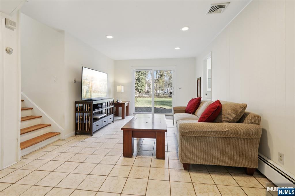 115 Southern Parkway Ridgewood, NJ 07450 - Photo 9 of 25