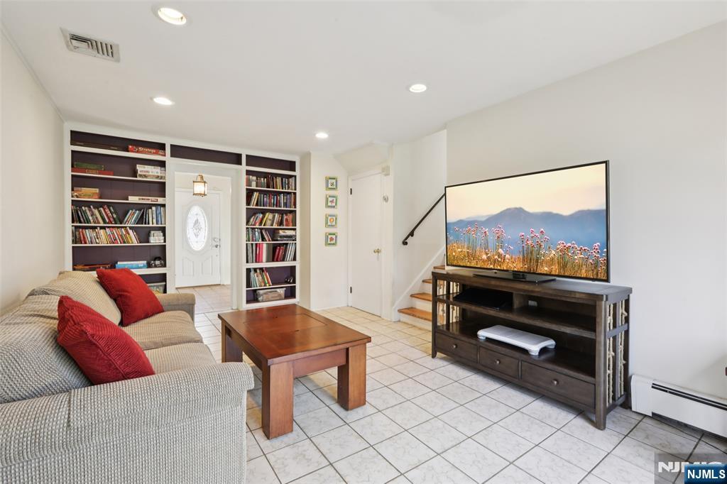 115 Southern Parkway Ridgewood, NJ 07450 - Photo 10 of 25