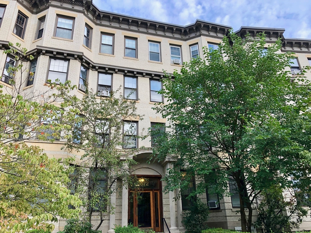 1872 Commonwealth Avenue, Unit 6 Boston, MA 02135 - Photo 16 of 18 front view of a building