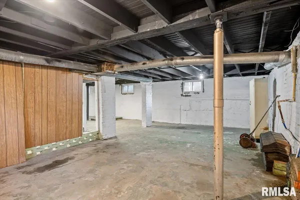$125,000 | 1520 South Spring Street, Springfield, IL 62704
