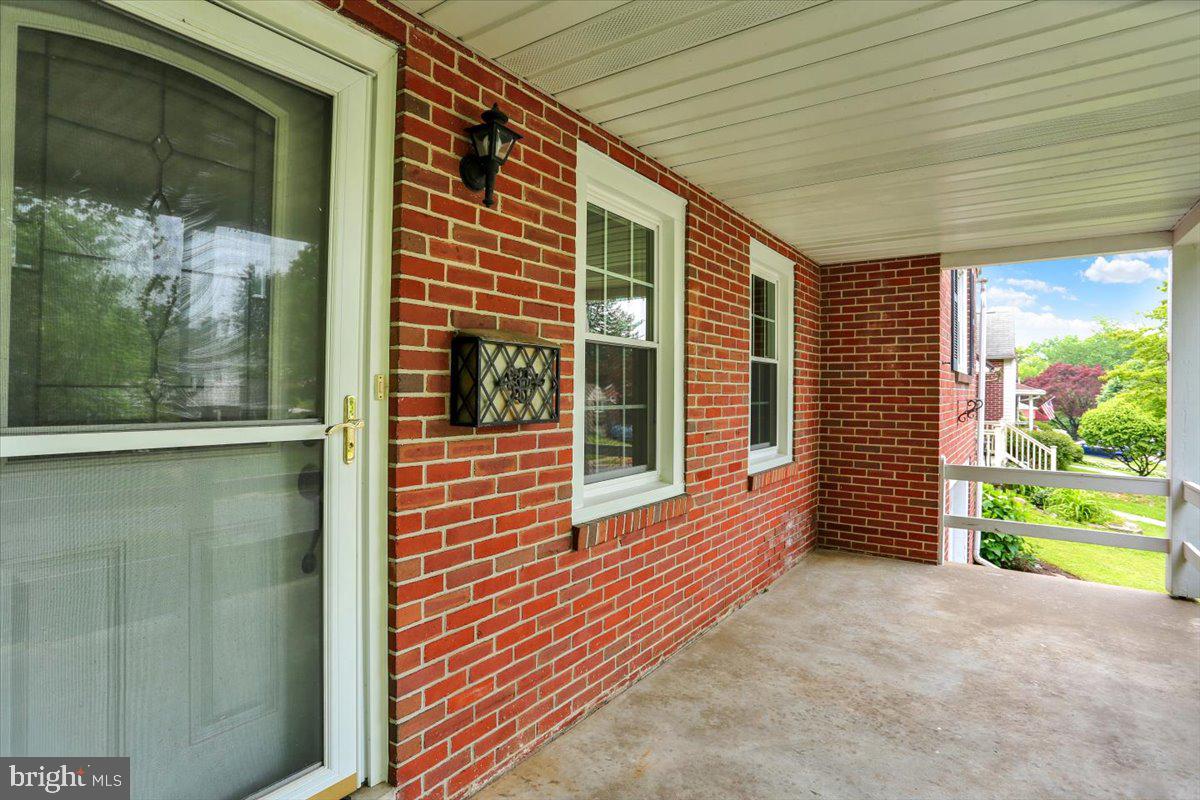 702 State Street Reading, PA 19607 - Photo 5 of 40 Gallery Image 5